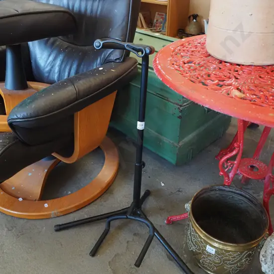 guitar stand