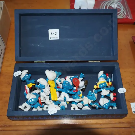 lidded wooden box, various Smurfs