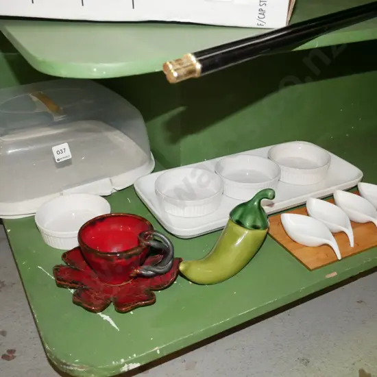 Sistema cake container, rammekins, studio pottery cup etc