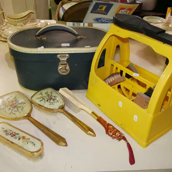 makeup case, dressing table set, shoe cleaning kit