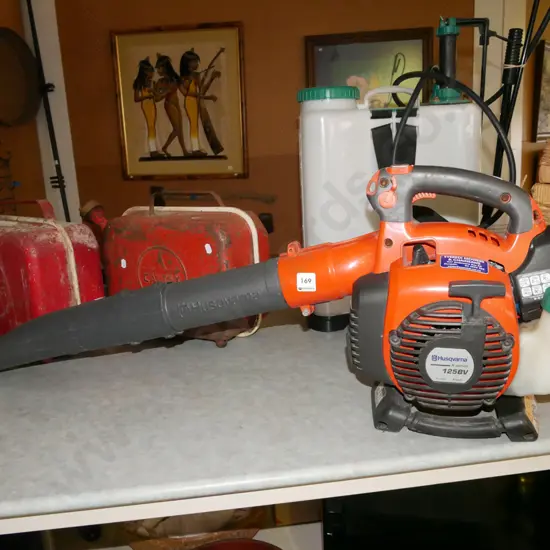 Husqvarna 2 stroke leaf blower
