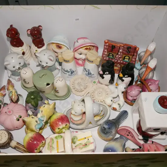 novelty salt and pepper shakers