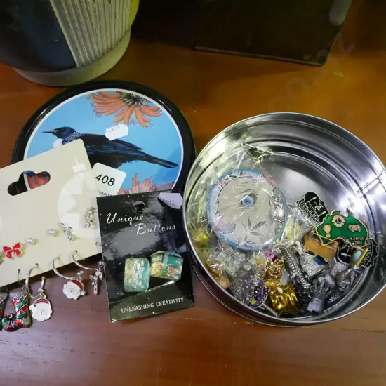 tub of costume jewellery etc