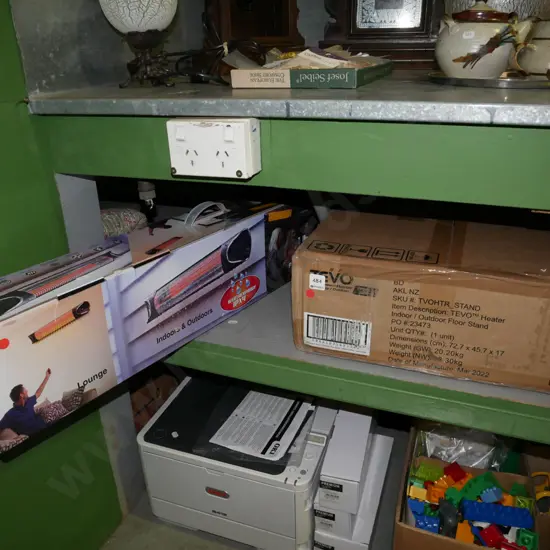 as-new Tevo indoor outdoor heater and stand