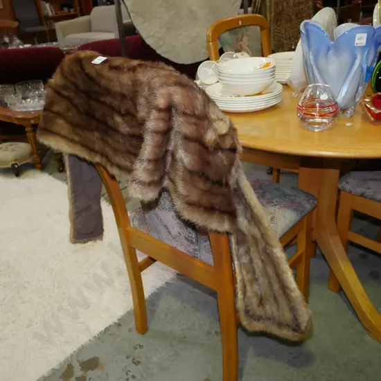 fur stole