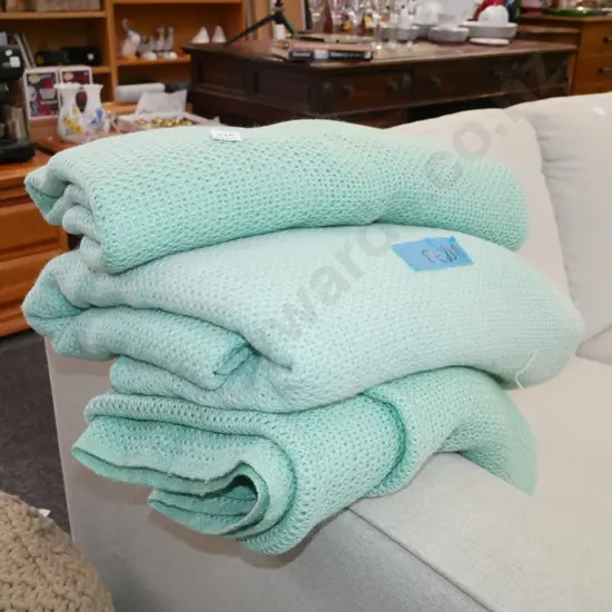 3x green woollen blankets