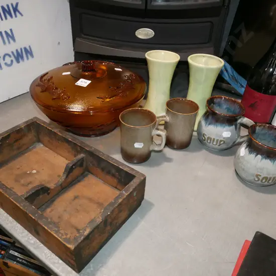 2x vases, coffee cups, lidded amber glass fish themed, cover dish etc