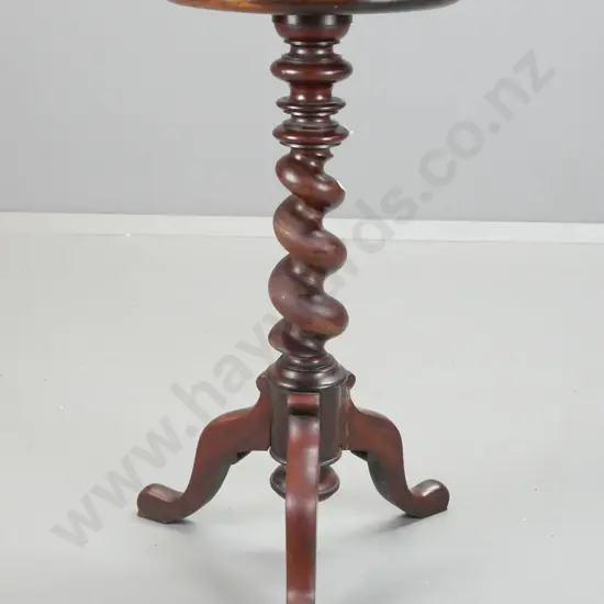 19th century mahogany plant stand with circular dish top, twisted column on sweeping cab legs - screw holes in top,