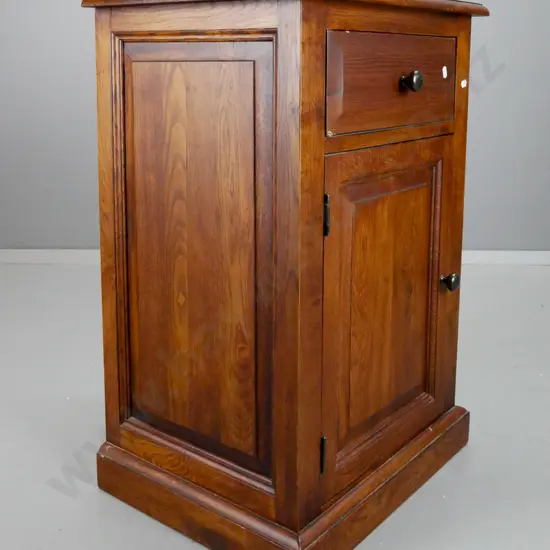 reproduction oak cabinet with panelled sides, single drawer, single door, metal knobs - dent to drawer bottom H-760