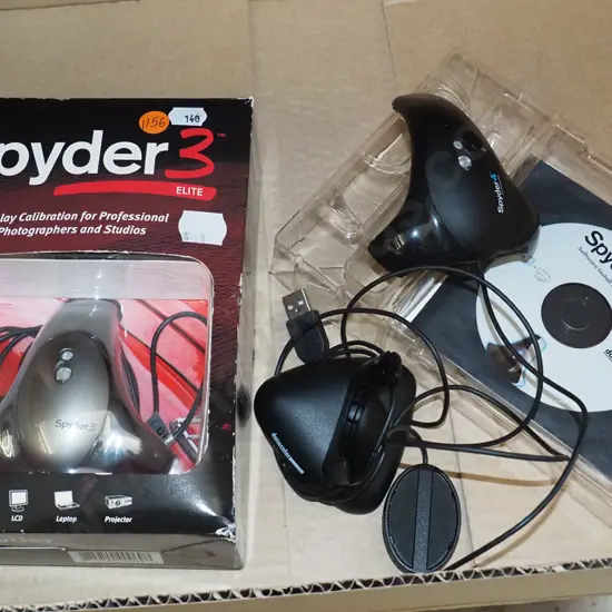 2 Spyder monitor calibration devices 