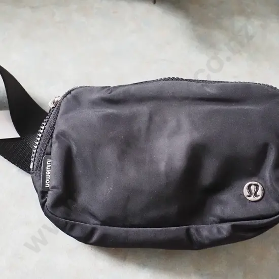 Black Lululemon Bum Bag