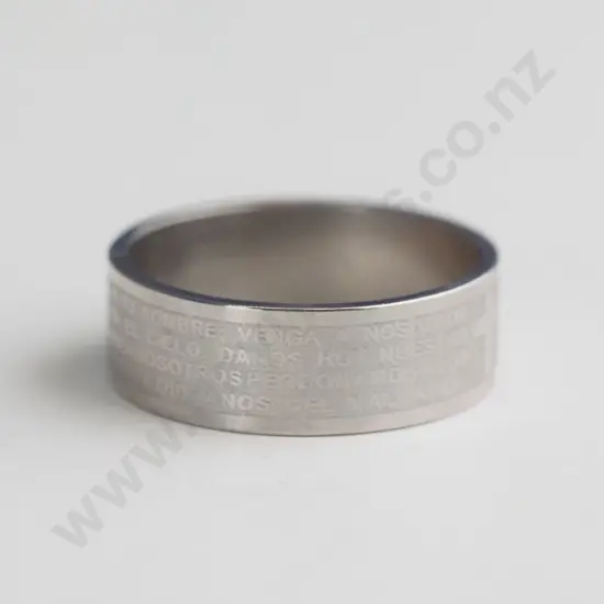Male silver ring with the Lord's Prayer written in Spanish