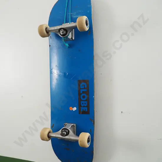Globe skate board - Black top blue base.