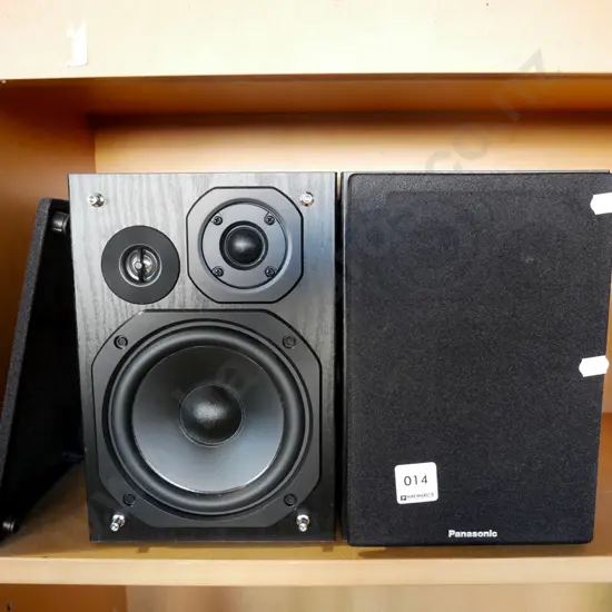 2x Panasonic bookcase speakers