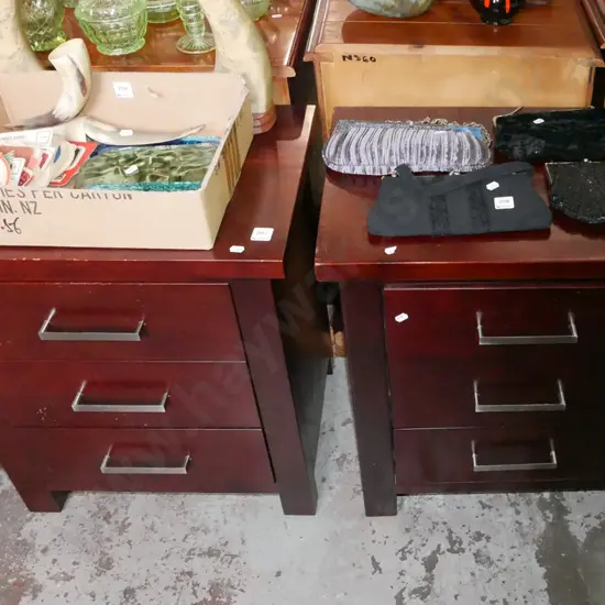 2x wood 3 drawer bedside cabinets