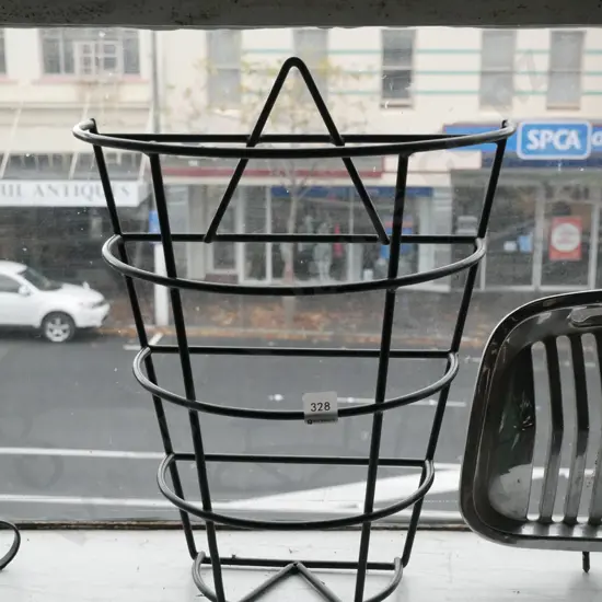 wall mounted metal garden frame H-440