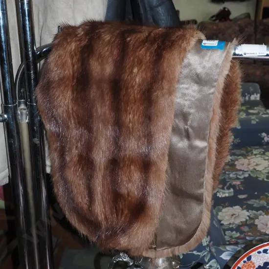 fur stole