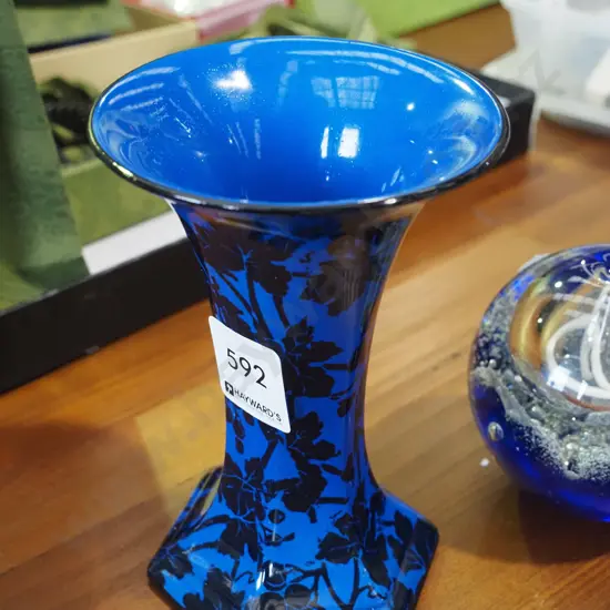 blue glazed grape patterned Tunstall vase H-140