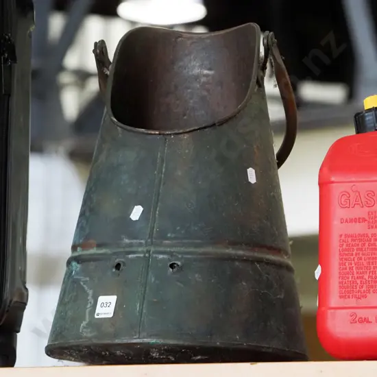 copper coal scuttle, missing handle