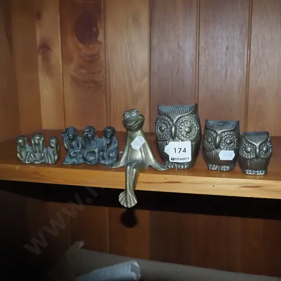 figurines; owls, frog, monkeys