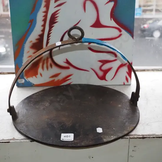 hanging cast iron campfire skillet