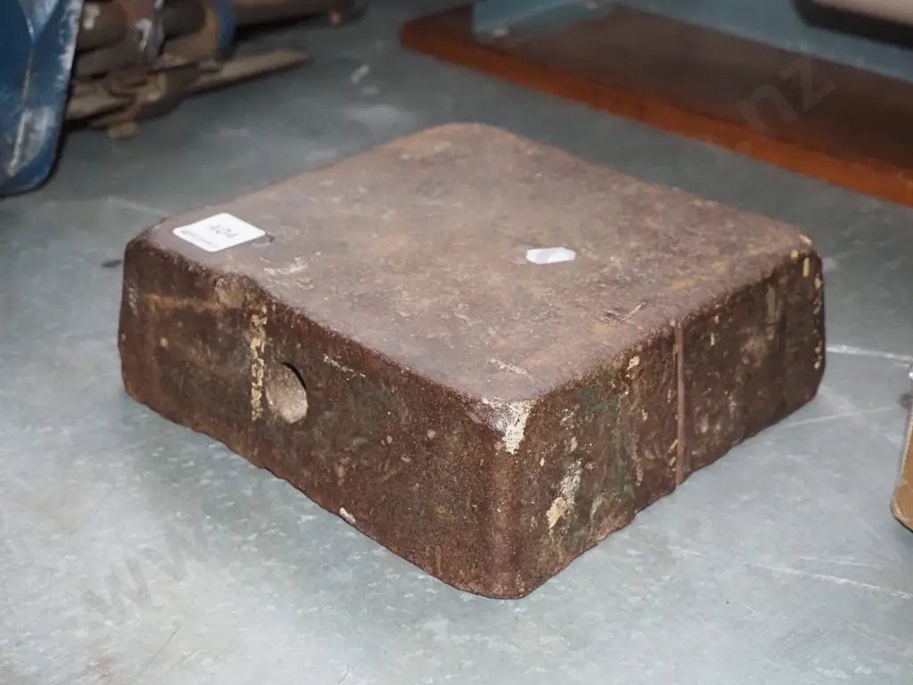 cast iron weight Image 1++