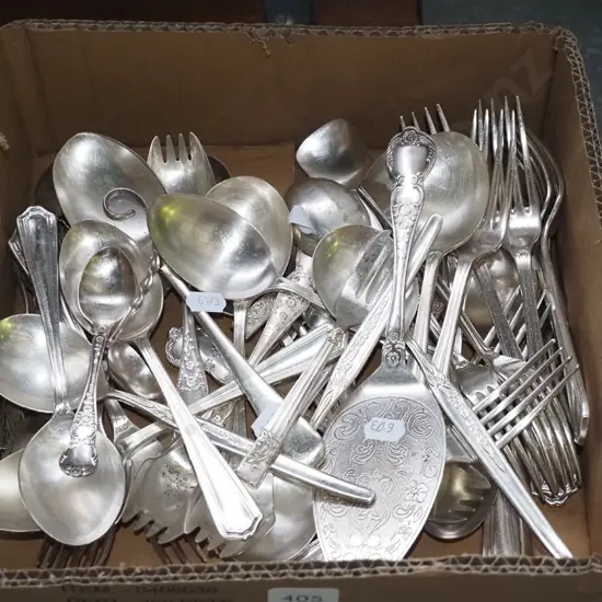 box of cutlery