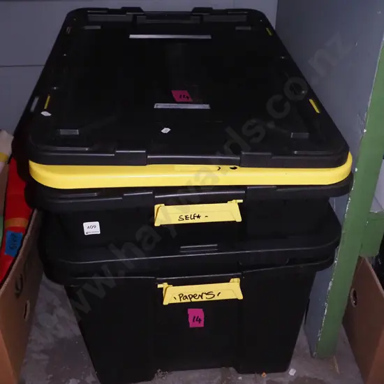 3 heavy duty plastic storage bins with lids