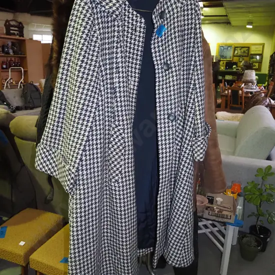 ladies English full length woollen coat