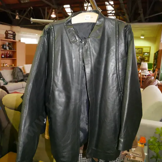 ladies leather jacket - size unknown