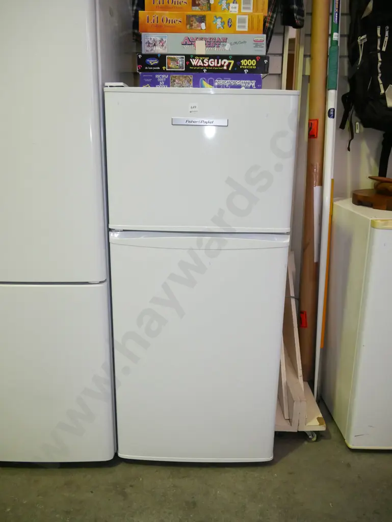 small F&P fridge freezer H-1200 W-530 D-550 Image 1++