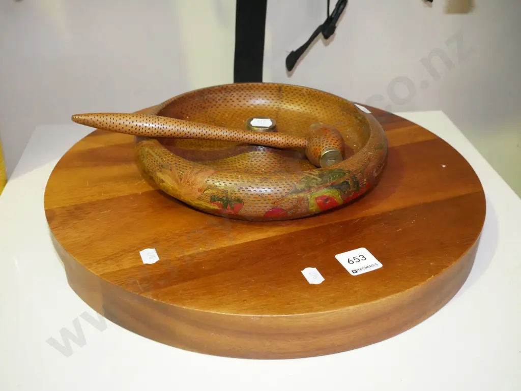 lazy susan and nut bowl Image 1++