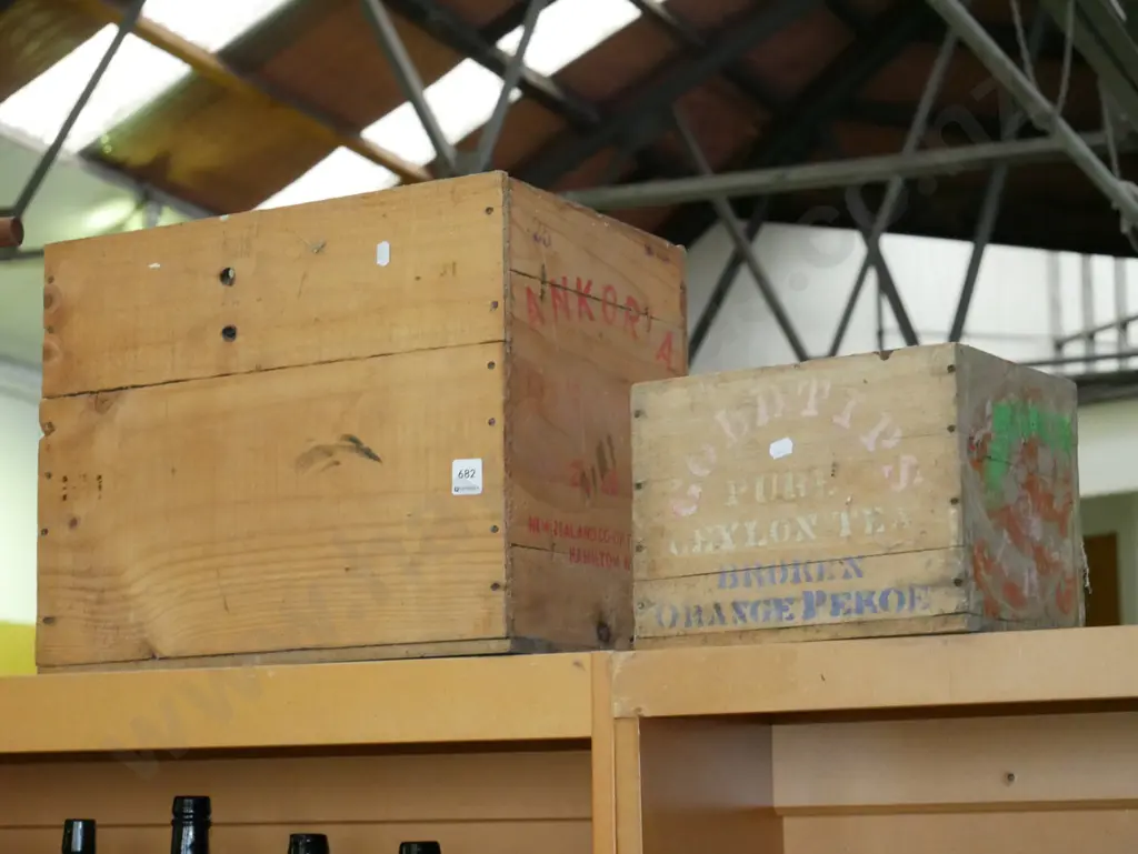 2 wooden boxes Image 1++