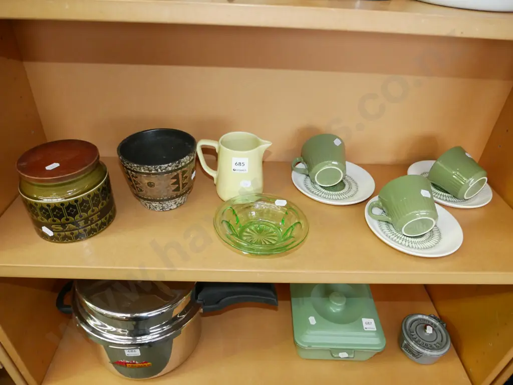 3 Kelston cups & saucers, green glass bowl, Hornsey lidded canister etc Image 1++