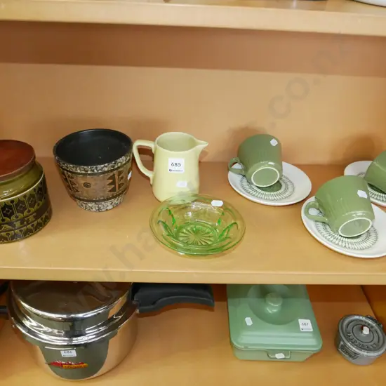 3 Kelston cups & saucers, green glass bowl, Hornsey lidded canister etc