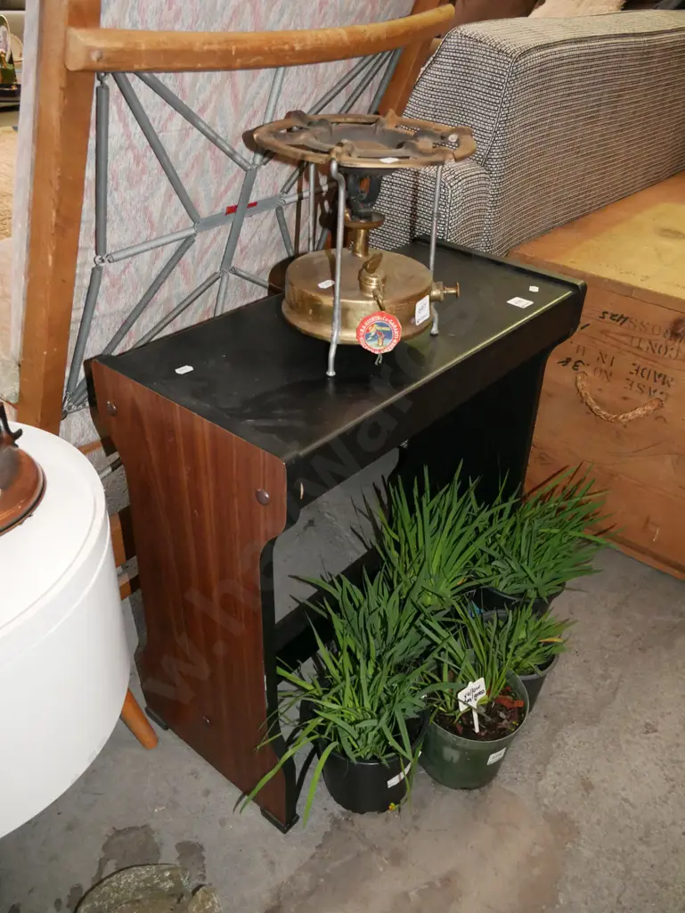faux wood & vinyl stool Image 1++