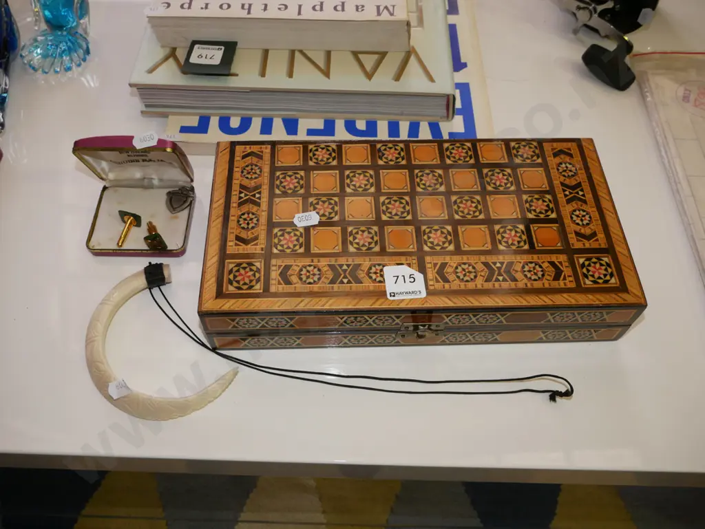 backgammon set, tusk necklace, cufflinks Image 1++