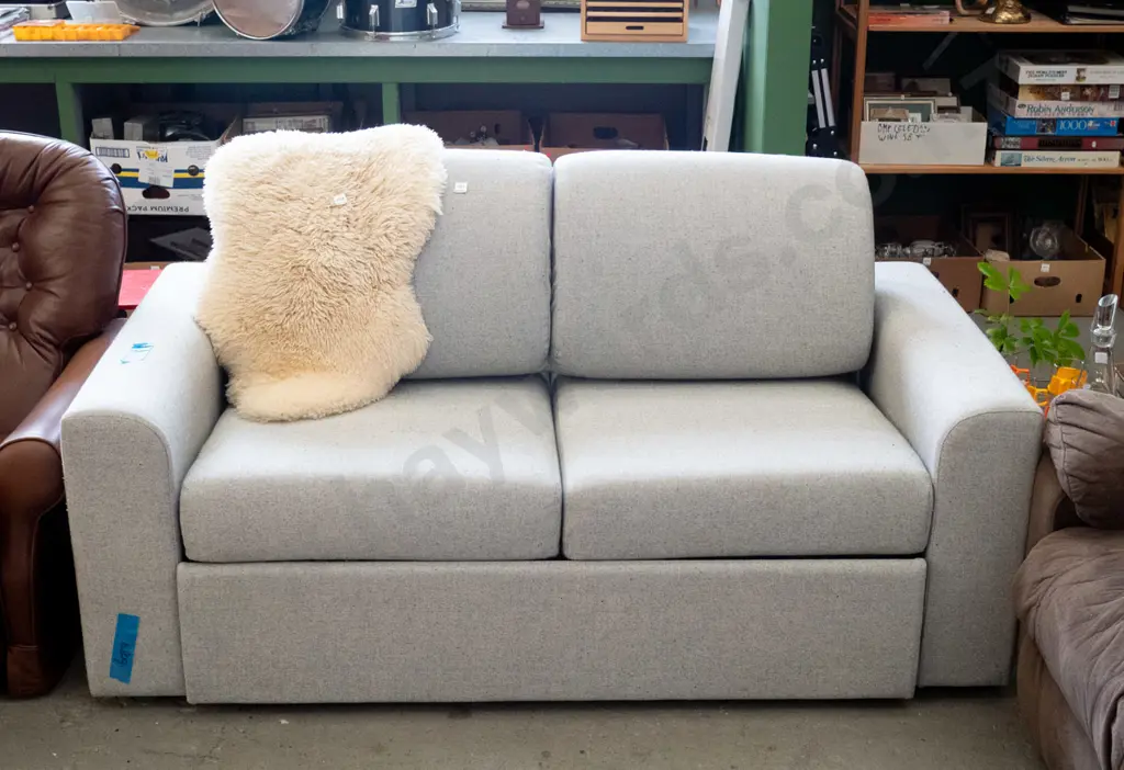 contemporary gray uphostered divan bed, very good condition Image 1++