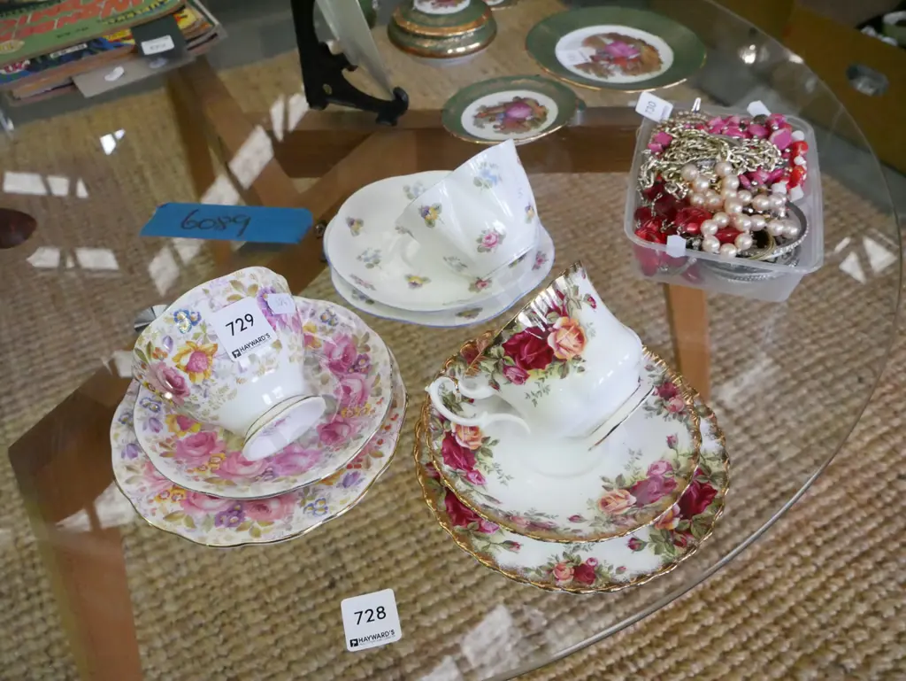 2x Royal Albert & 1 x Shelly trios Image 1++