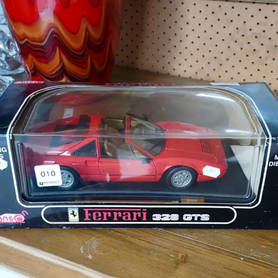diecast scale model of Ferarri 328 GTS