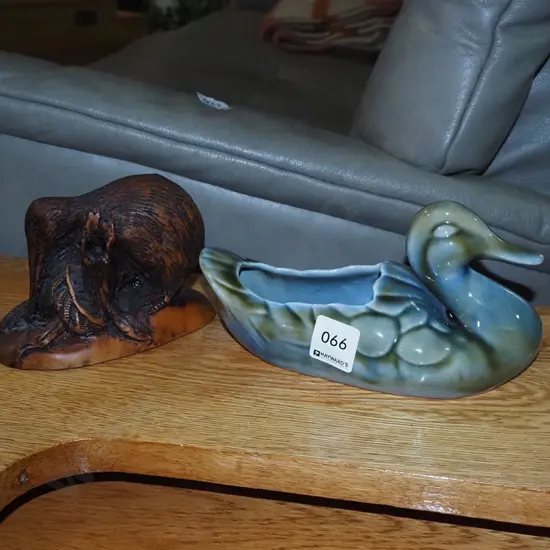 kiwi figurine, Wade duck vase