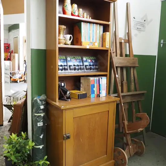 rimu single door wall unit H-1770 W-660 D-390