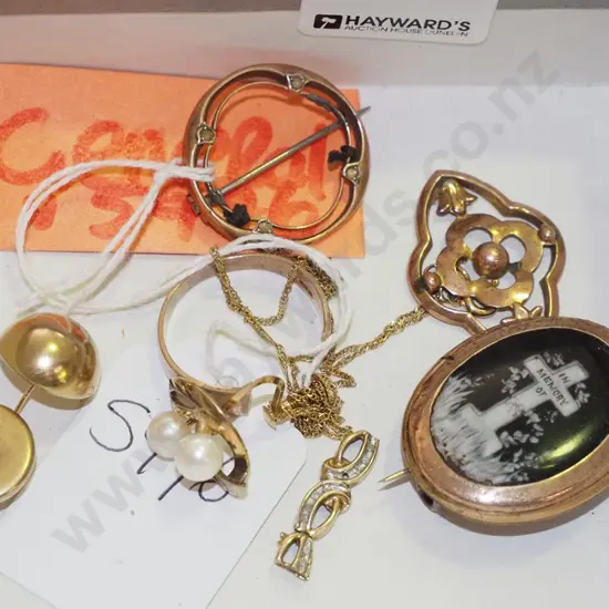 box; earrings, pendants