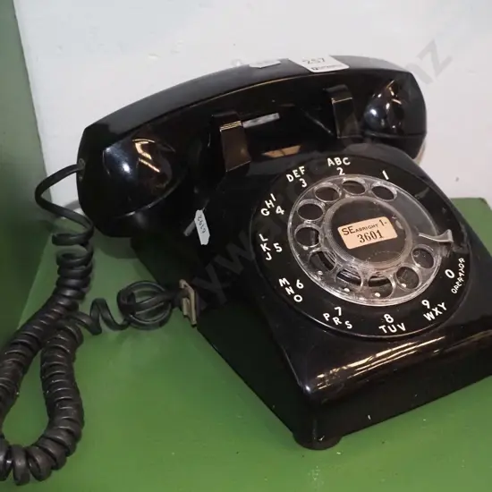 vintage dial telephone
