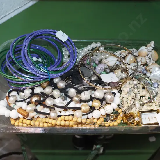 tray of costume jewellery
