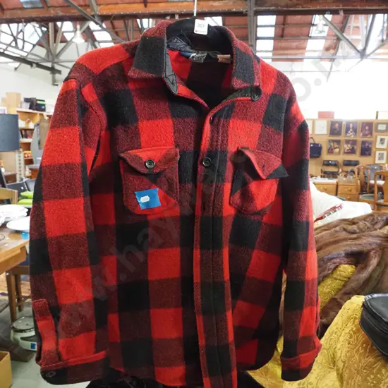 size XL black and red check woollen bush shirt
