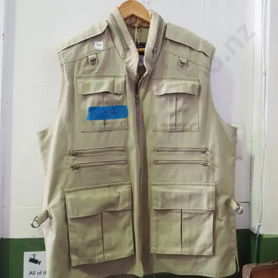 XL fishing vest - some stains