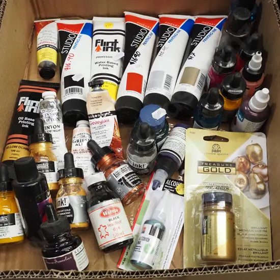 box; artists printing inks, oils etc
