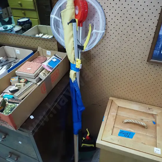 bundle; Otago flag, butterfly net etc