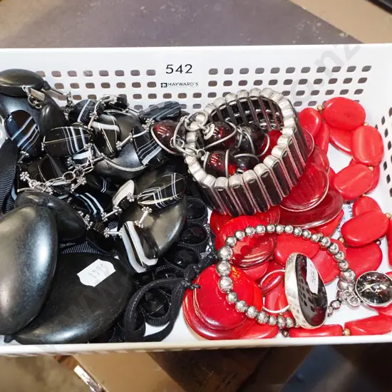tray of costume jewellery - tray not included